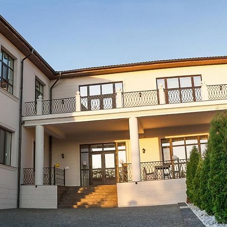 Colinele Aurii Cimislia Hotel Ngoại thất bức ảnh