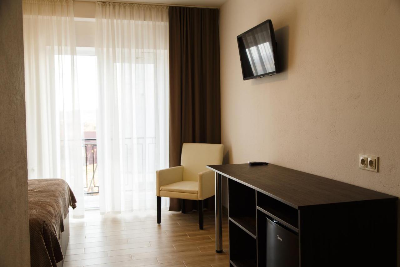 Colinele Aurii Cimislia Hotel Ngoại thất bức ảnh